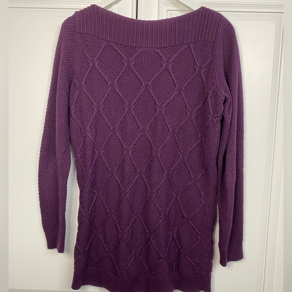 EUC Women’s Size Medium Loft Wide Neck Sweater in Purple - Picture 4 of 7